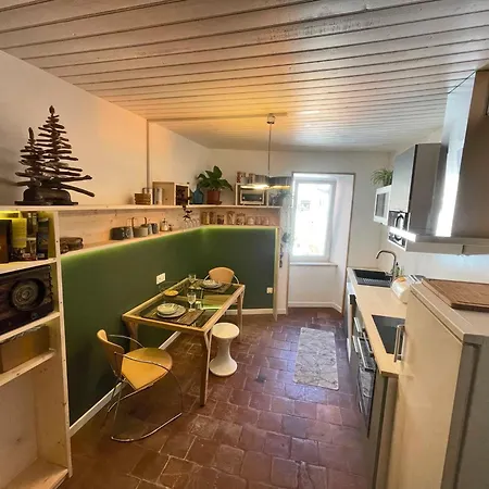 Tiny Immeuble ! Maison Atypique Vakantiehuis