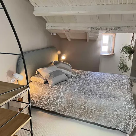 Tiny Immeuble ! Maison Atypique *