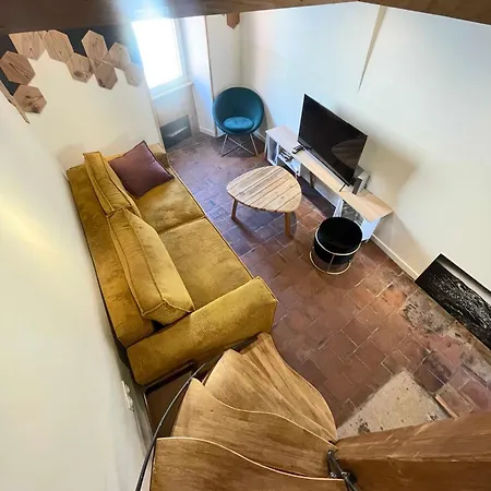 Tiny Immeuble ! Maison Atypique *