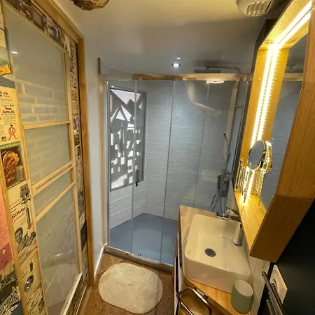 Tiny Immeuble ! Maison Atypique *