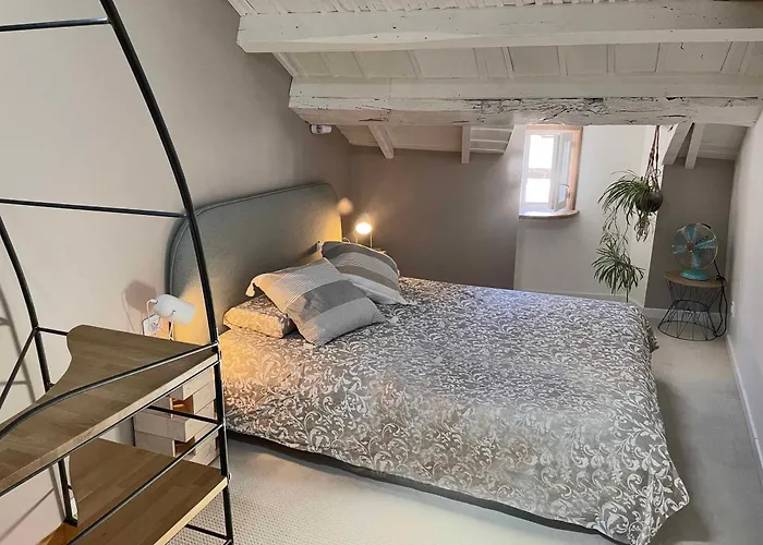 Tiny Immeuble ! Maison Atypique *